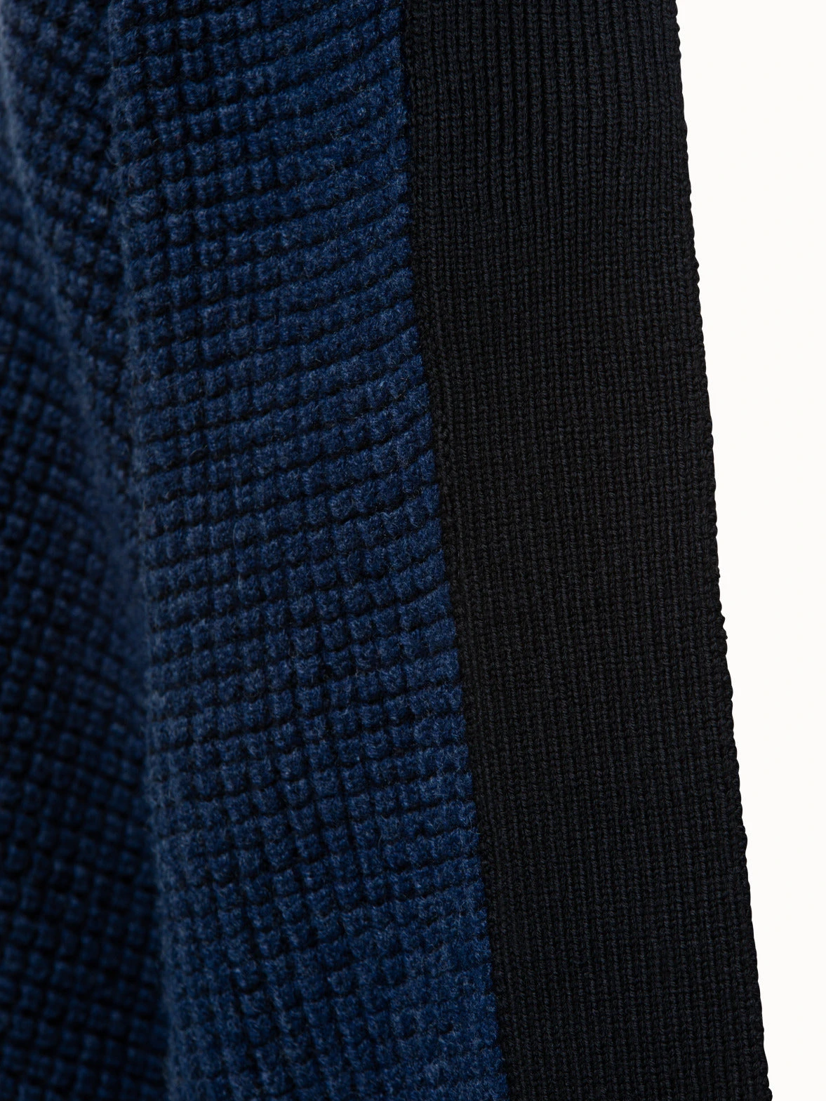 AKRIS Two Tone Trapezoid Stitch Cardigan - Image 4