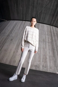 AKRIS Techno Wool Stretch Gabardine Cropped Pants